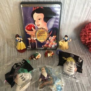 DISNEY Snow White & the Seven Dwarves DVDs & 4 action toys & 2 NEW Mcdonalds NIP